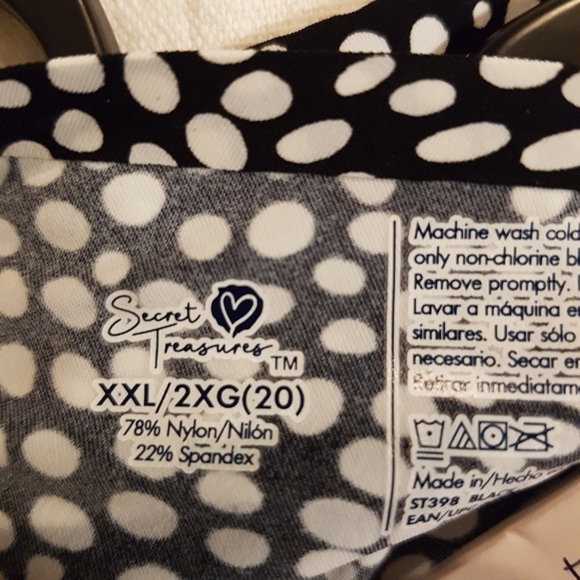 Secret Treasures women's size XXL or 20 scalloped no show Cheeky panties - Picture 4 of 4